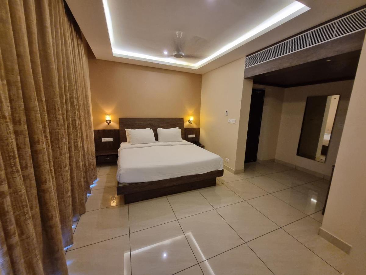 黎明之村 Plutus Residency酒店 外观 照片
