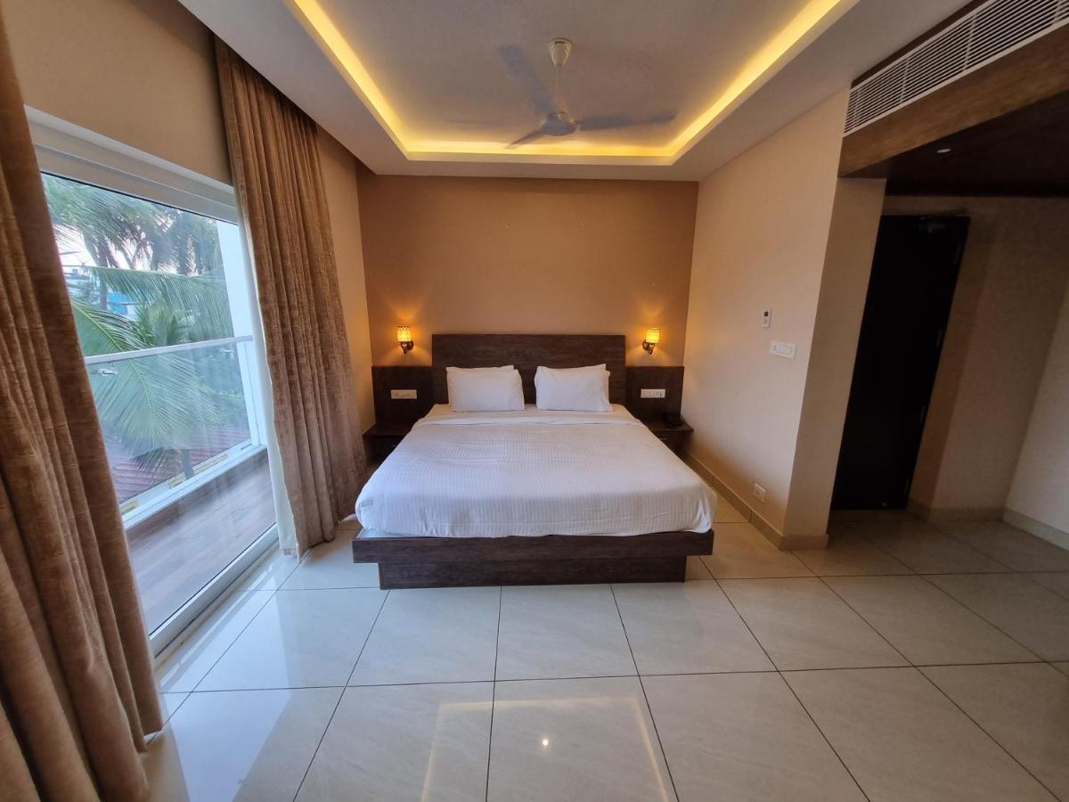 黎明之村 Plutus Residency酒店 外观 照片